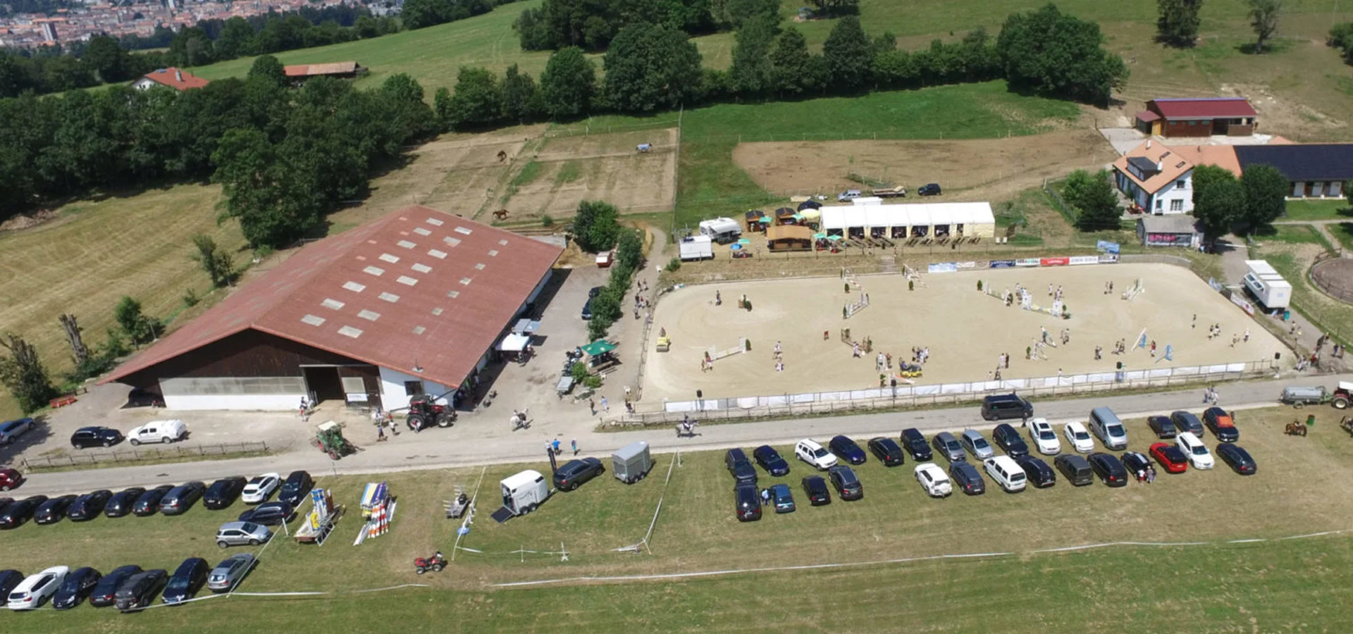 CS La Chaux-de-Fonds / Manège du Cerisier